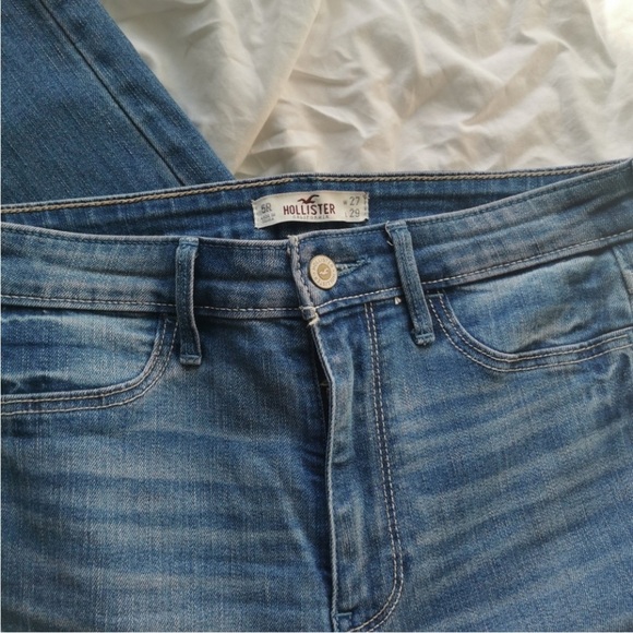Hollister Light Blue Skinny Jeans - Picture 5 of 8
